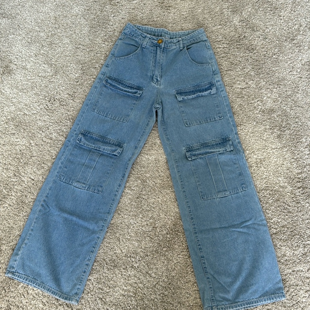 Women’s cargo denim jeans